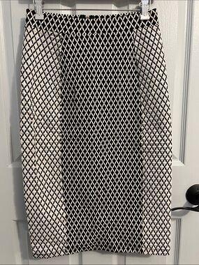 SD Collection Black and White Diamond-Pattern Pencil Skirt